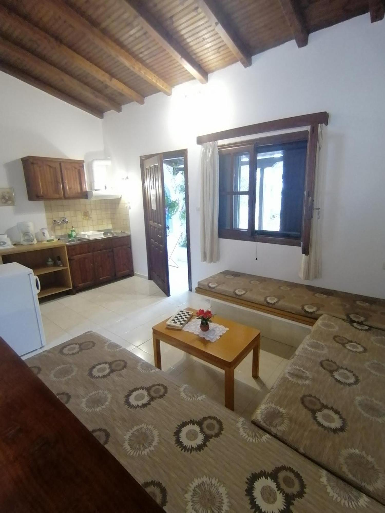 Studios Ioanna Limnionas Samos Marathokampos Exterior photo